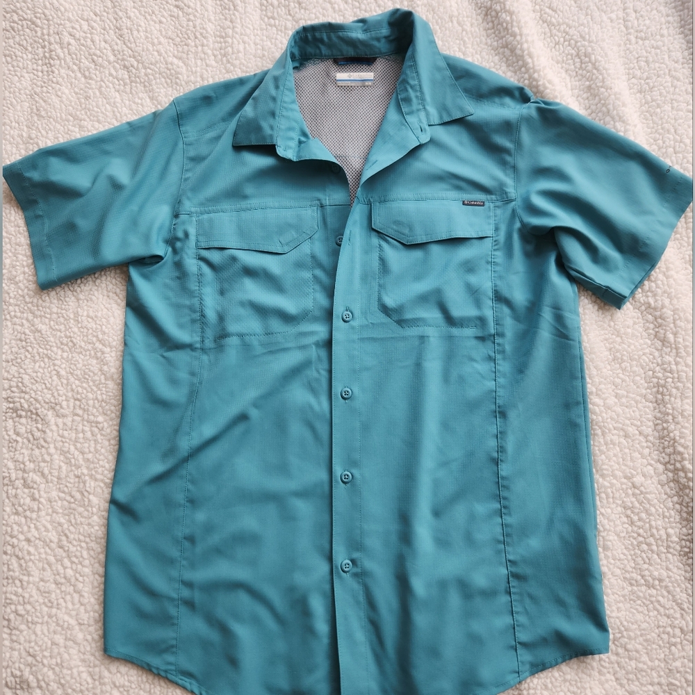 Columbia mens Medium button down short sleeve breathable omi shade